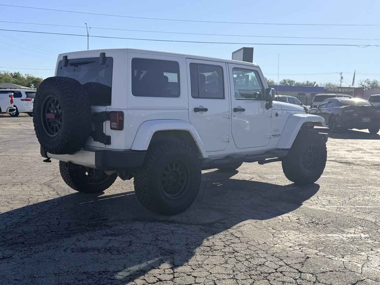 Jeep Wrangler Unlimited 4WD 4dr Sahara 2013