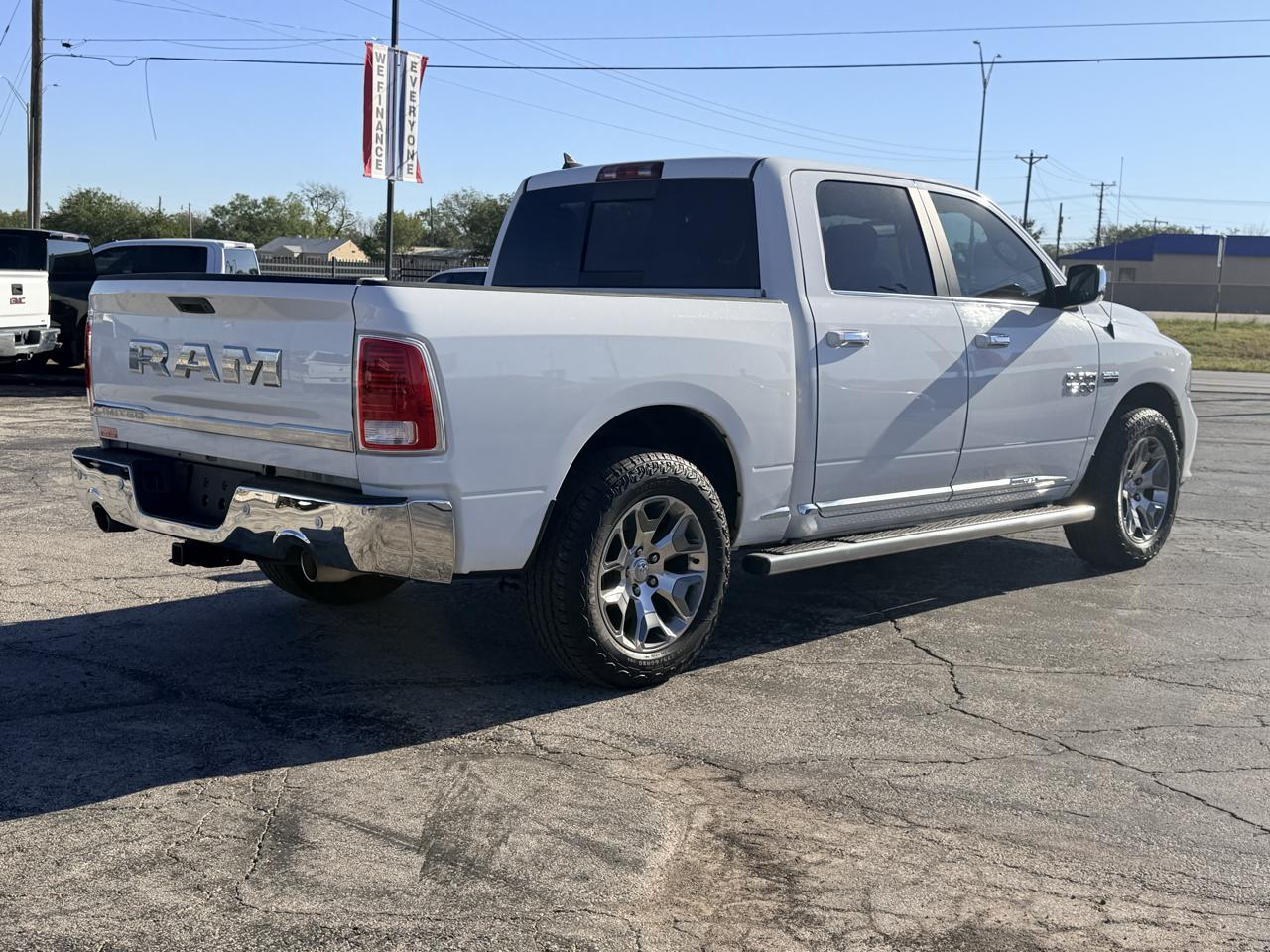 RAM 1500 Limited 4x2 Crew Cab 5'7" Box 2017