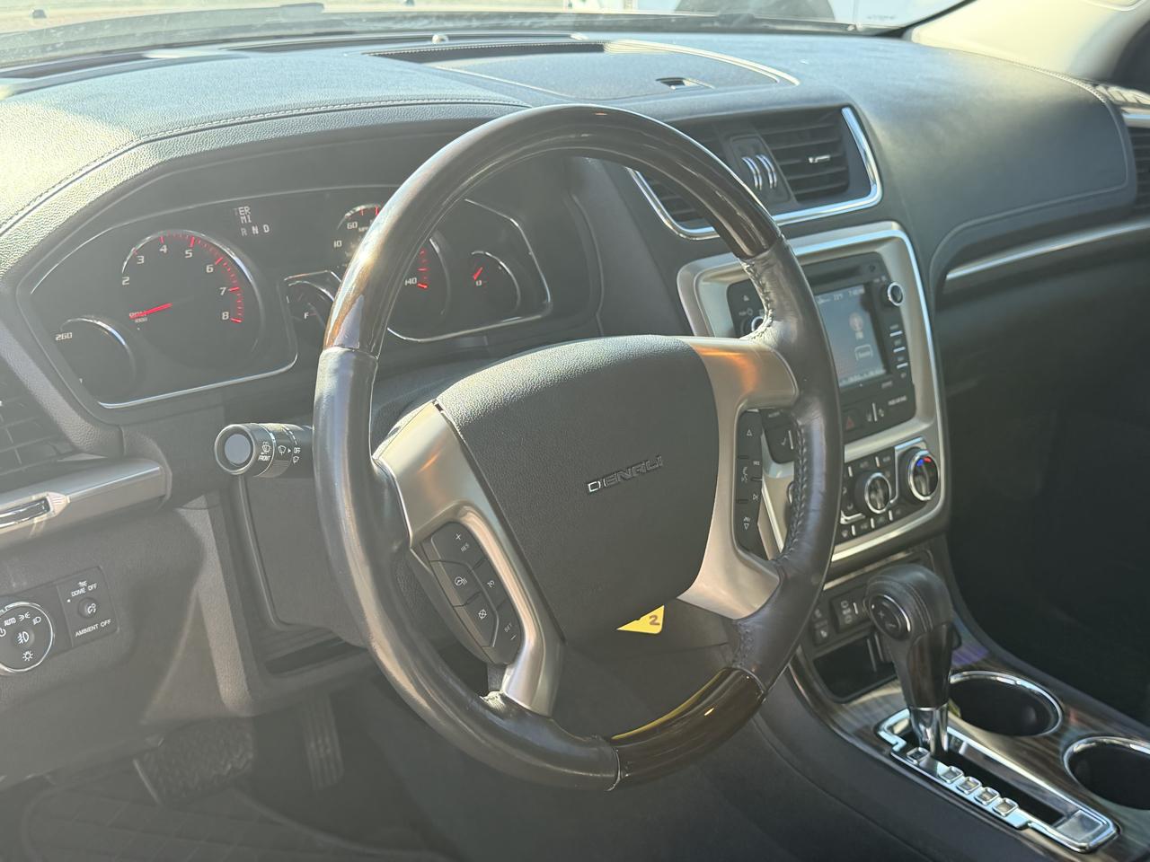 GMC Acadia FWD 4dr Denali 2015