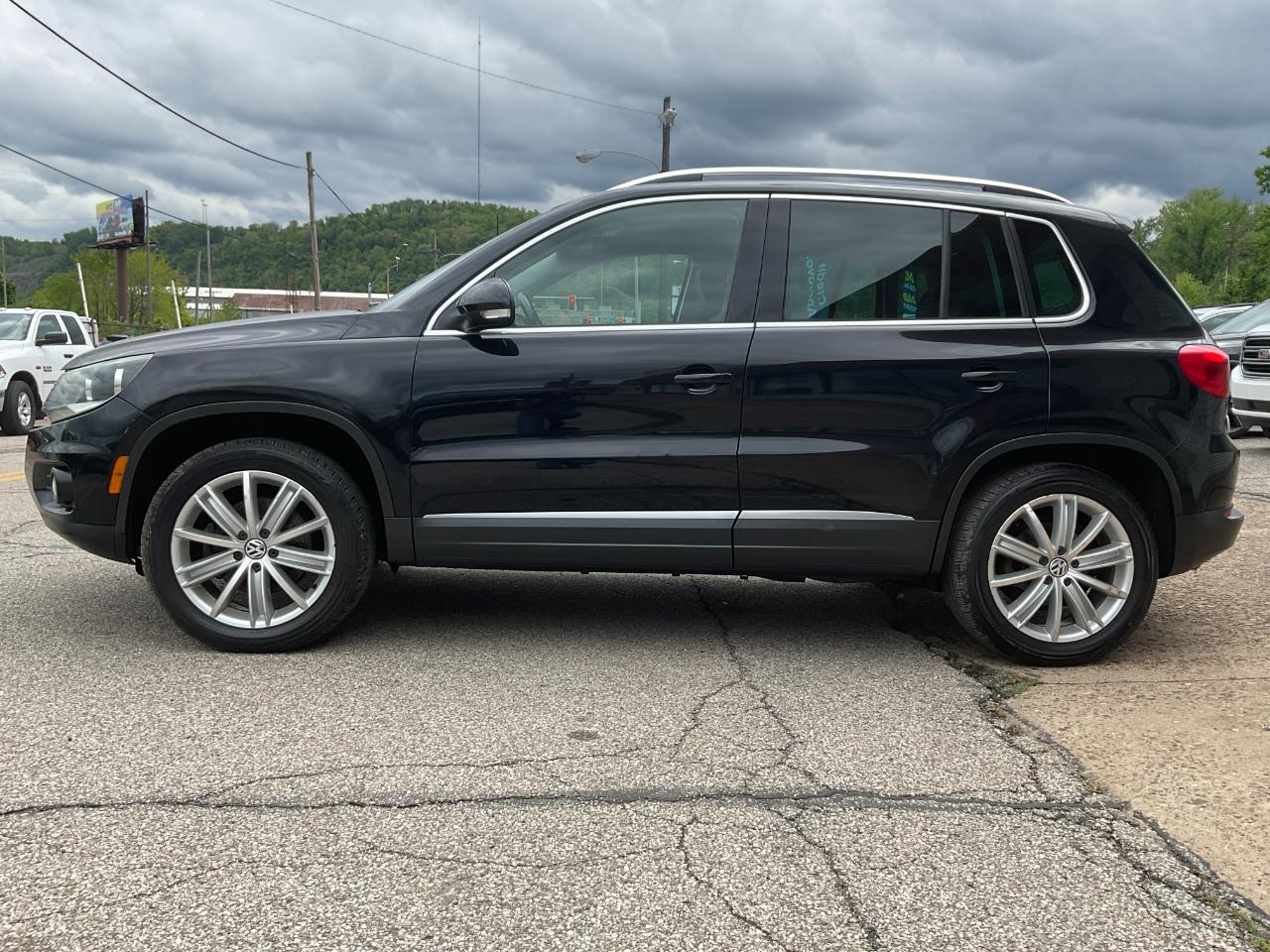 Volkswagen Tiguan S 4Motion 2012
