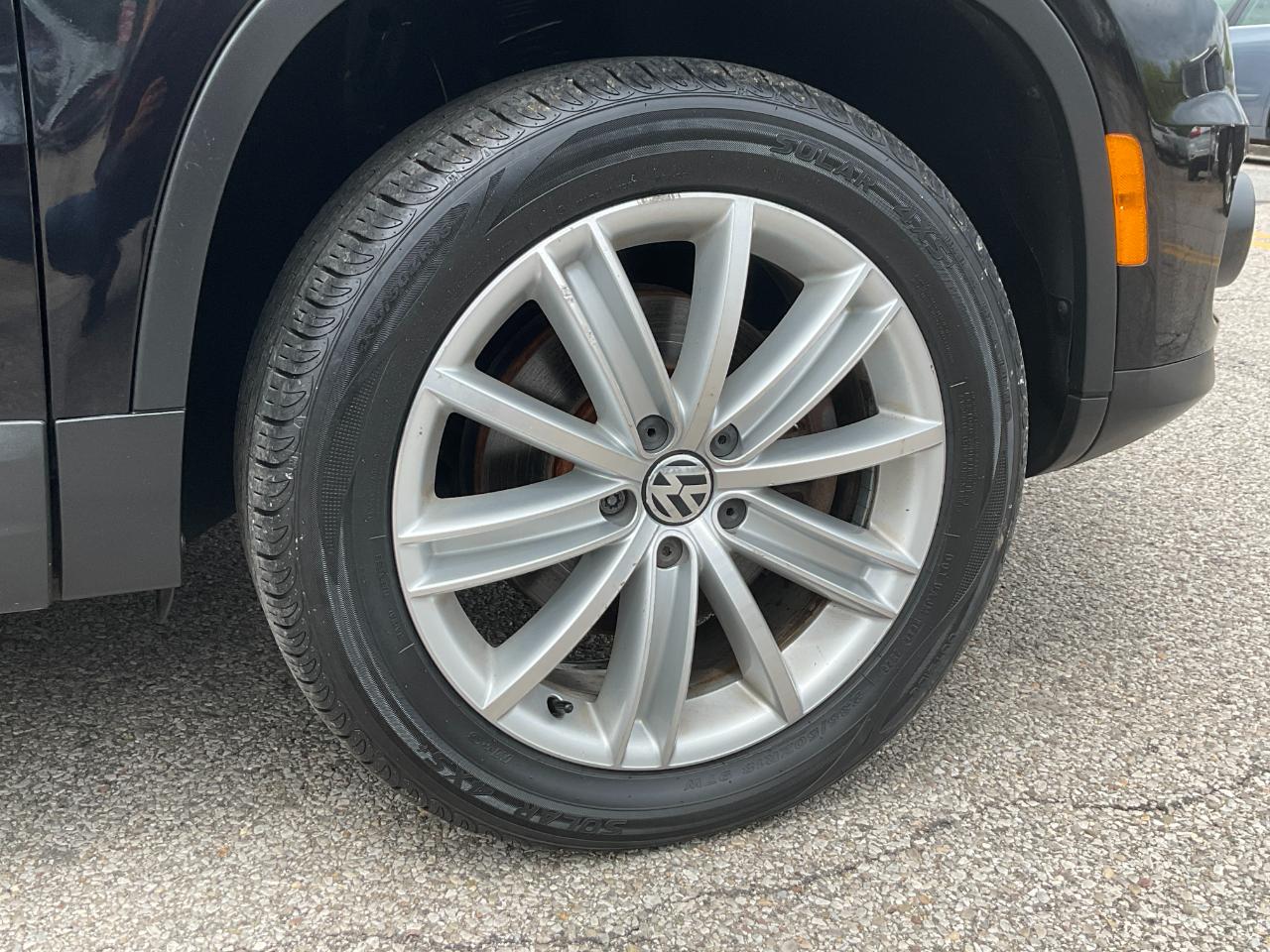 Volkswagen Tiguan S 4Motion 2012
