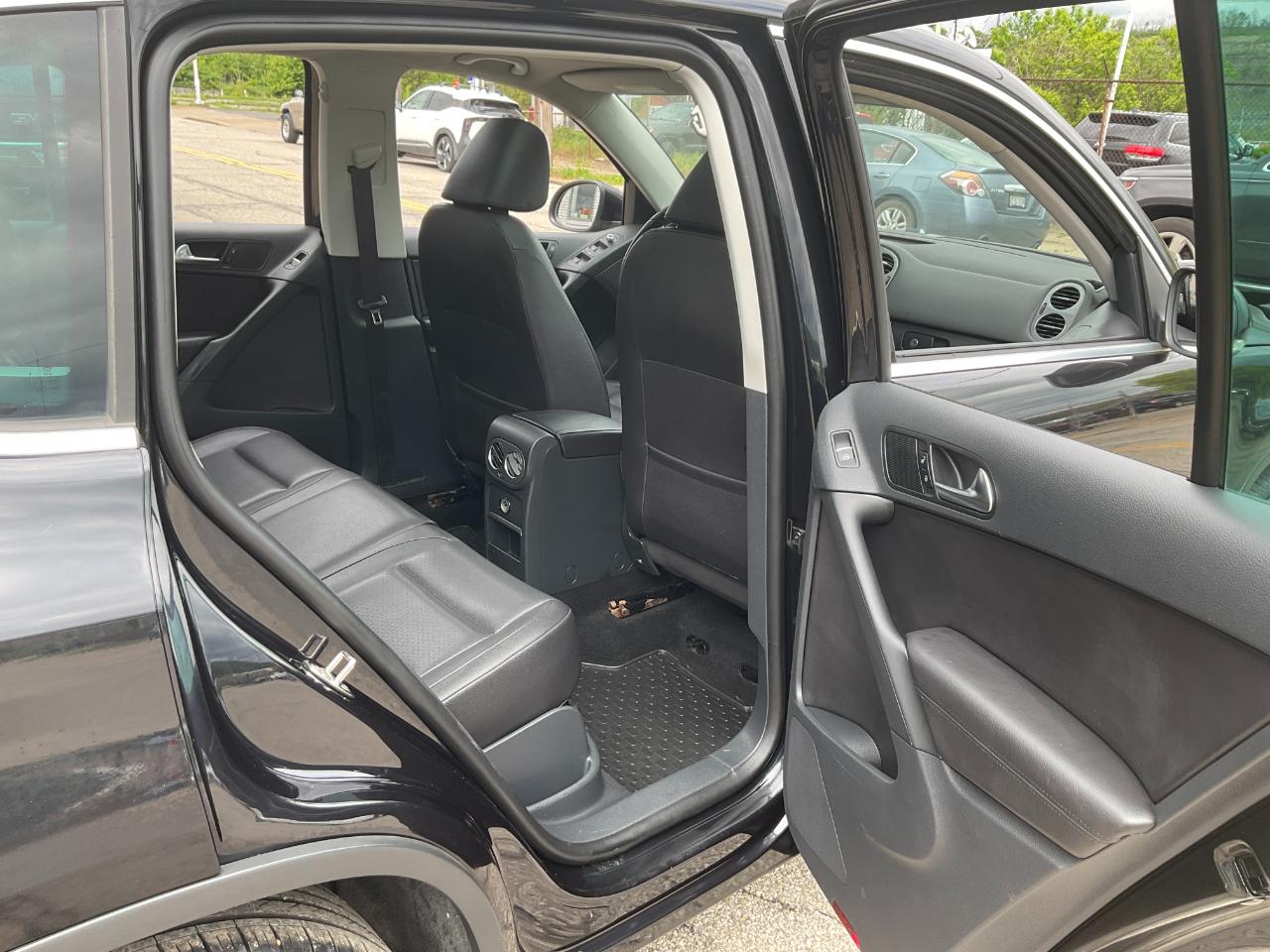 Volkswagen Tiguan S 4Motion 2012