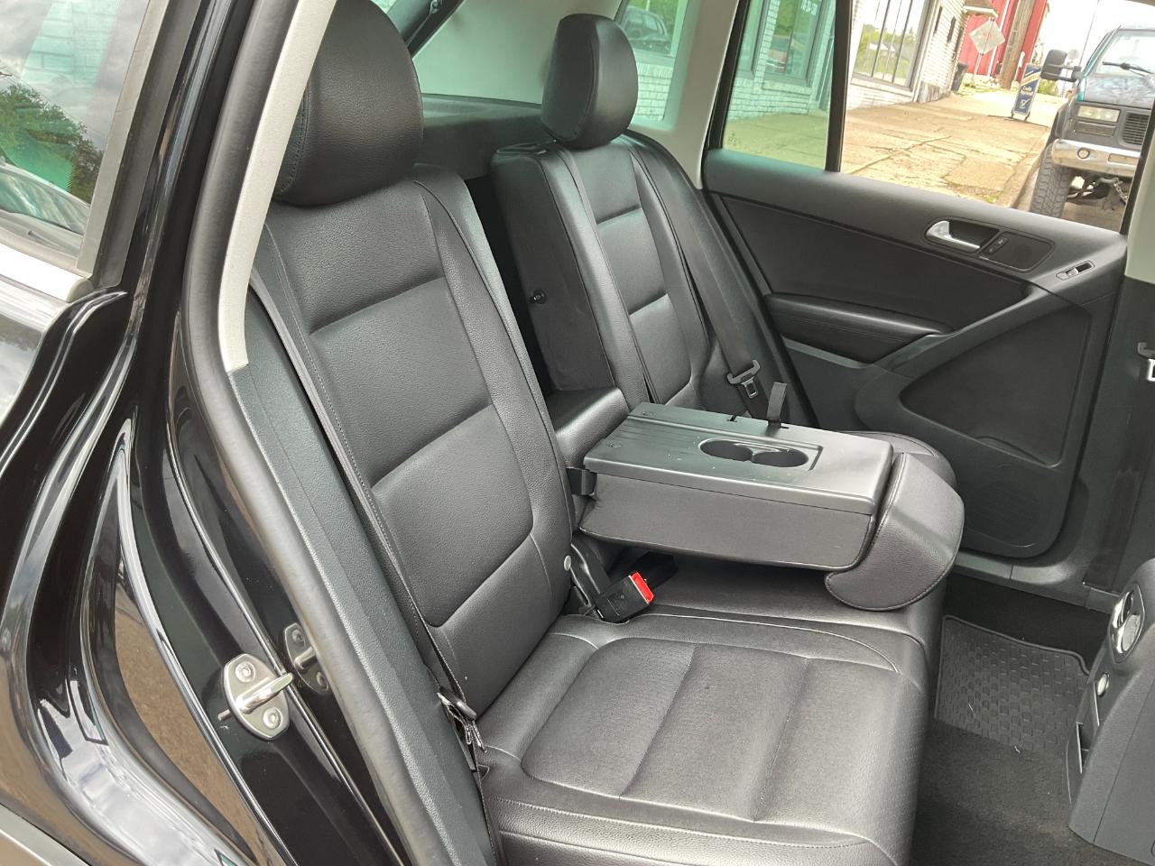 Volkswagen Tiguan S 4Motion 2012