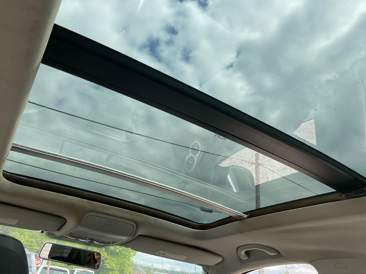 Volkswagen Tiguan S 4Motion 2012
