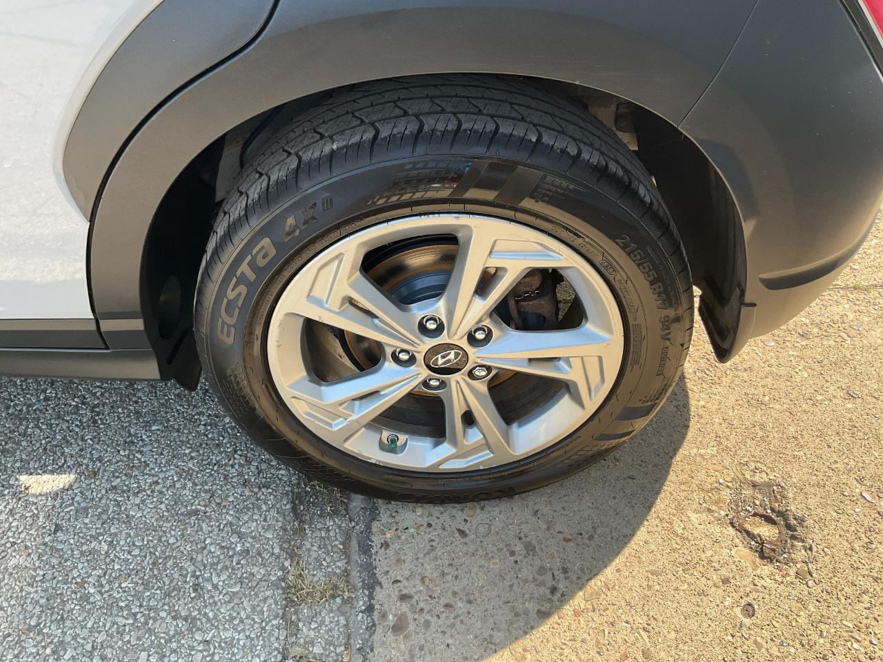 Hyundai Kona SEL AWD 2022