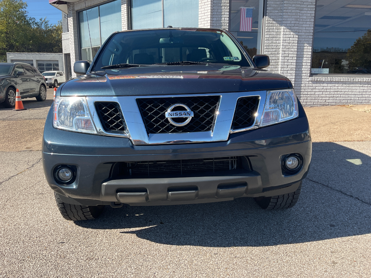 Nissan Frontier SV King Cab 5AT 4WD 2018 Nissan Frontier SV King Cab 5AT 4WD 2018