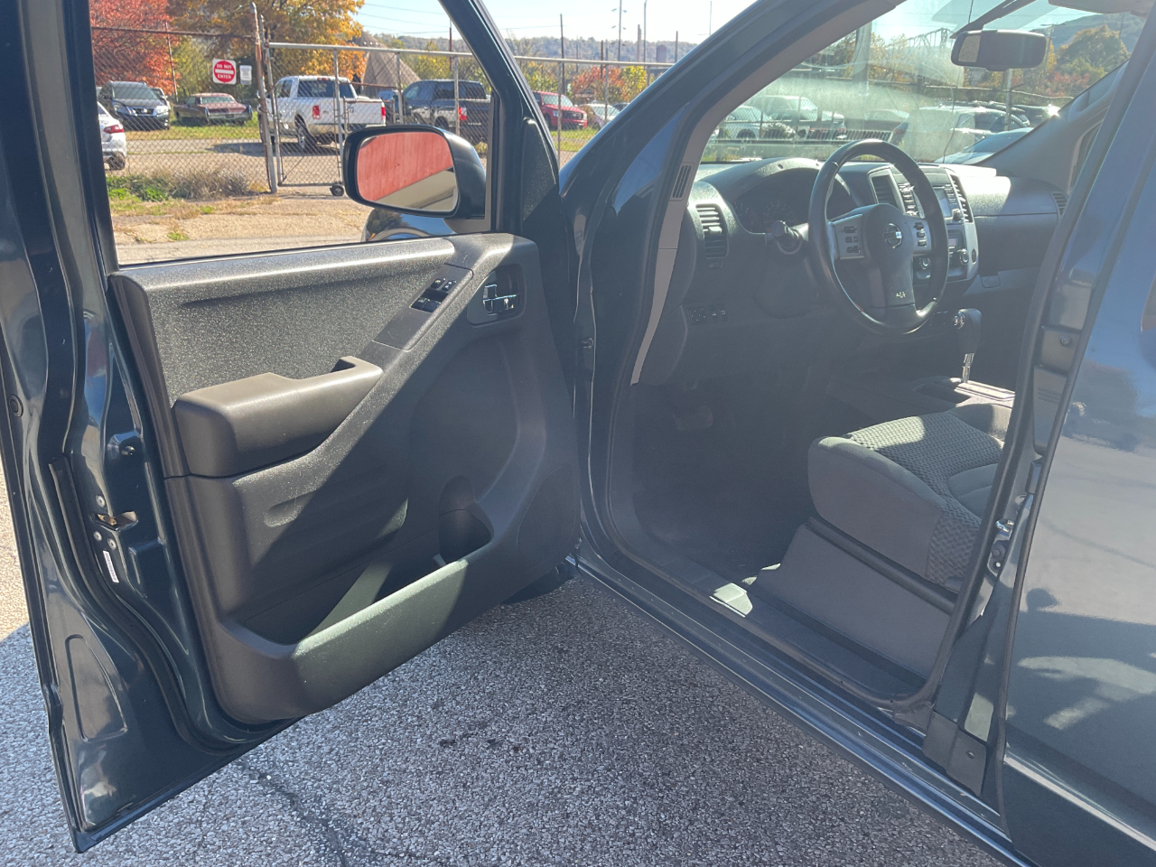 Nissan Frontier SV King Cab 5AT 4WD 2018 Nissan Frontier SV King Cab 5AT 4WD 2018