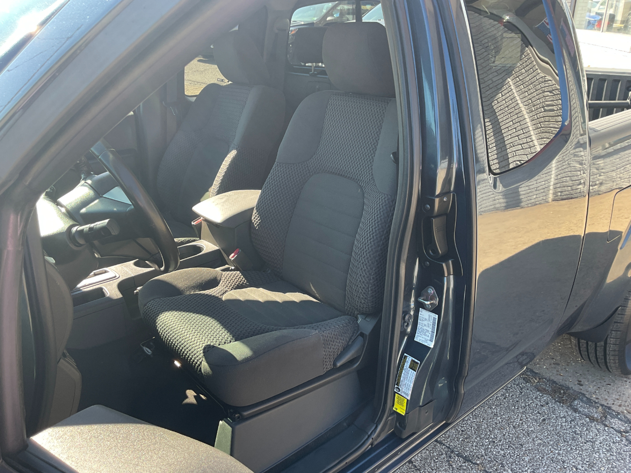 Nissan Frontier SV King Cab 5AT 4WD 2018 Nissan Frontier SV King Cab 5AT 4WD 2018