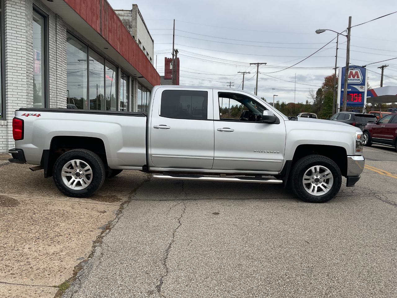 Chevrolet Silverado 1500 LT Crew Cab 4WD 2018 Chevrolet Silverado 1500 LT Crew Cab 4WD 2018