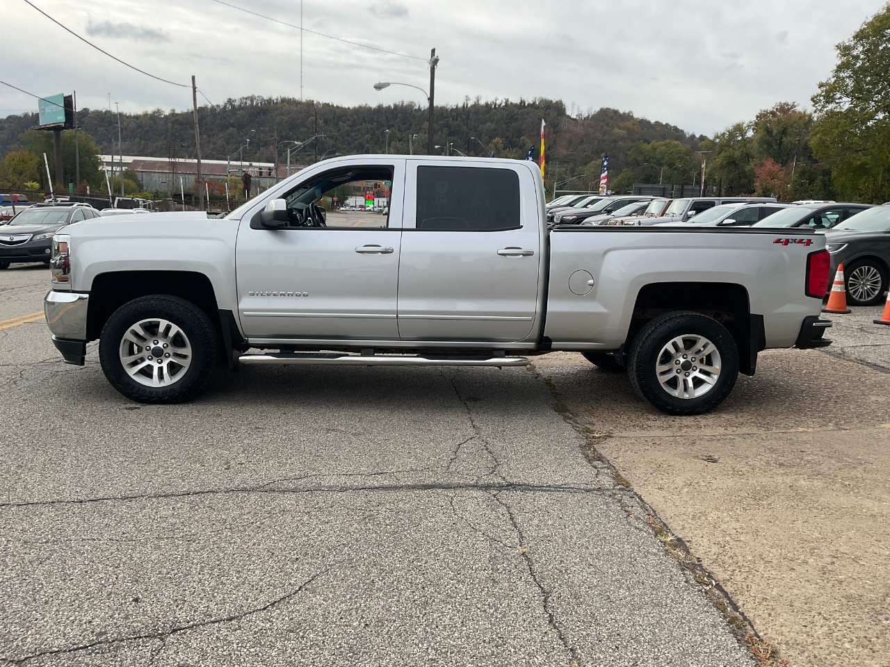 Chevrolet Silverado 1500 LT Crew Cab 4WD 2018 Chevrolet Silverado 1500 LT Crew Cab 4WD 2018