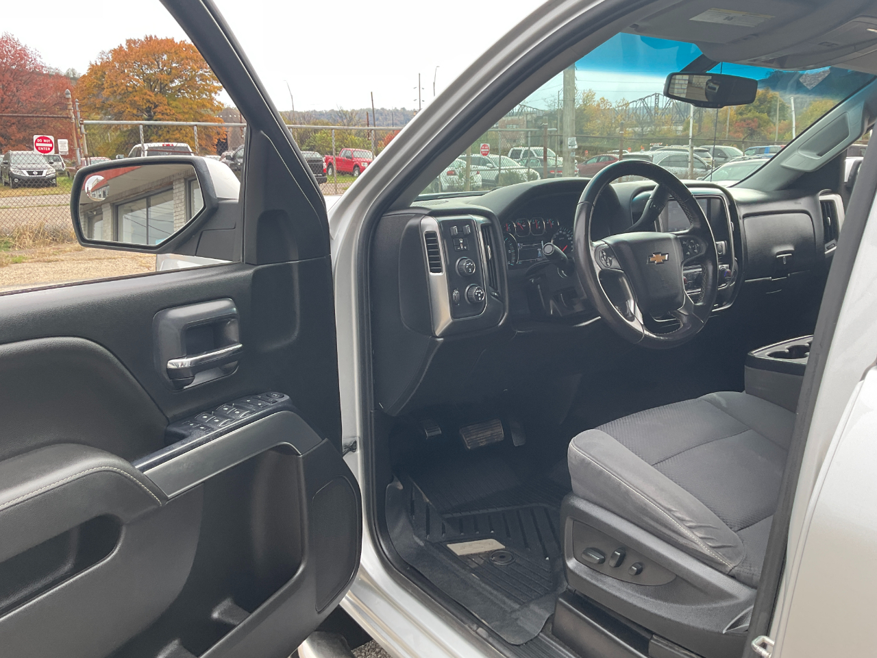 Chevrolet Silverado 1500 LT Crew Cab 4WD 2018 Chevrolet Silverado 1500 LT Crew Cab 4WD 2018