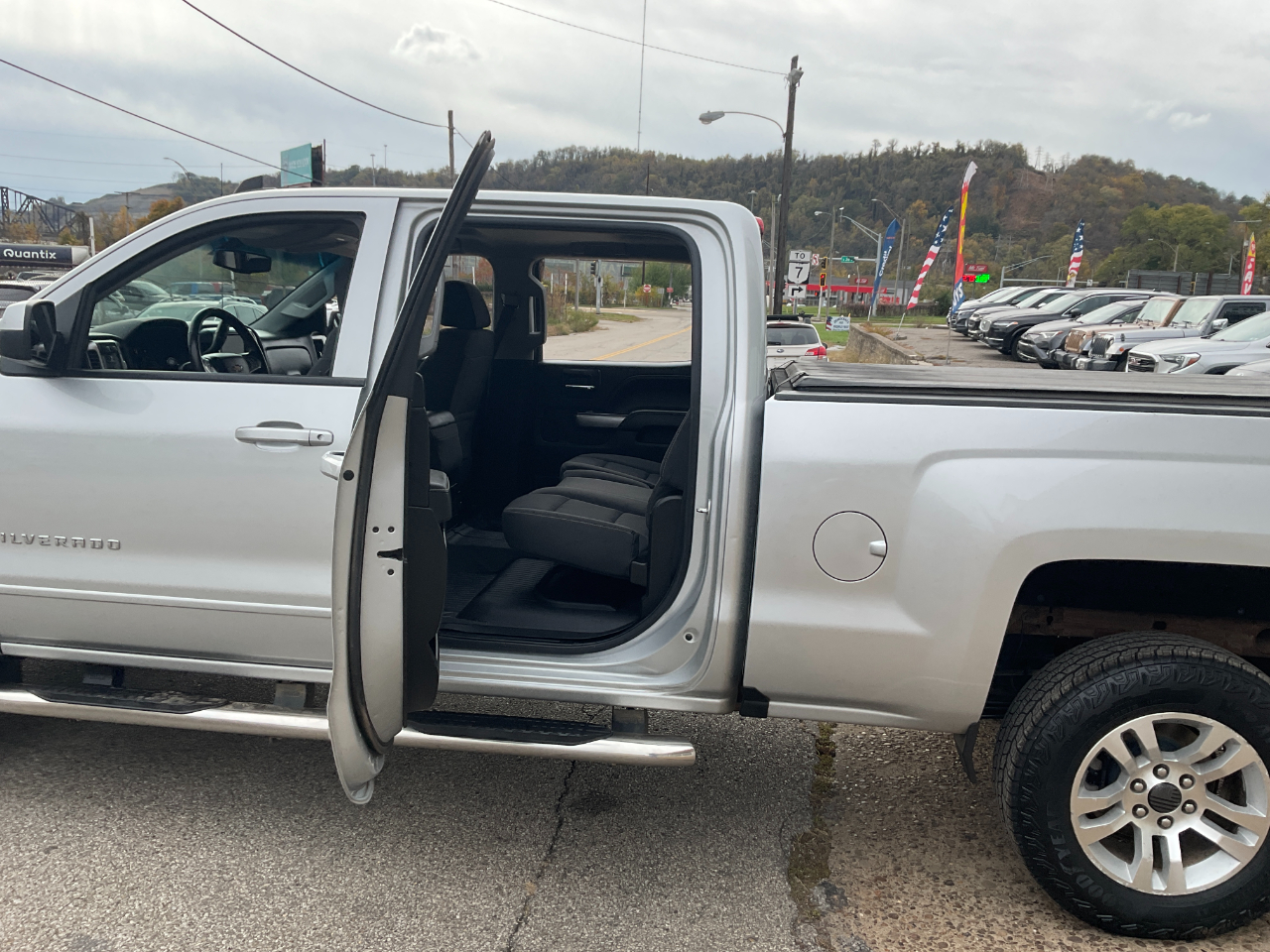Chevrolet Silverado 1500 LT Crew Cab 4WD 2018 Chevrolet Silverado 1500 LT Crew Cab 4WD 2018