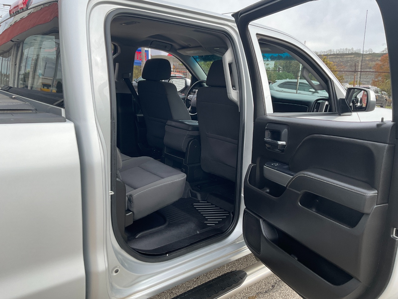 Chevrolet Silverado 1500 LT Crew Cab 4WD 2018 Chevrolet Silverado 1500 LT Crew Cab 4WD 2018