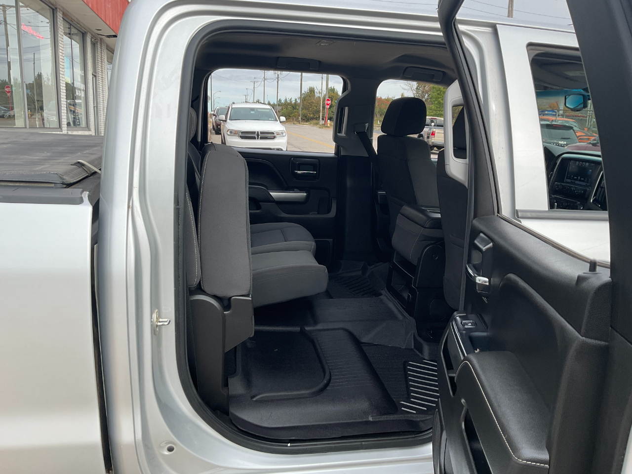 Chevrolet Silverado 1500 LT Crew Cab 4WD 2018 Chevrolet Silverado 1500 LT Crew Cab 4WD 2018