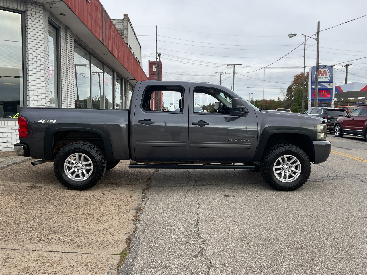 Chevrolet Silverado 1500 LT1 Crew Cab 4WD 2010 Chevrolet Silverado 1500 LT1 Crew Cab 4WD 2010