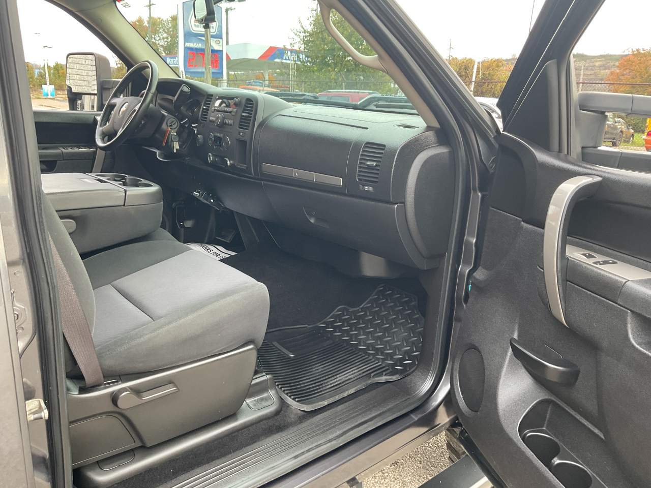 Chevrolet Silverado 1500 LT1 Crew Cab 4WD 2010 Chevrolet Silverado 1500 LT1 Crew Cab 4WD 2010