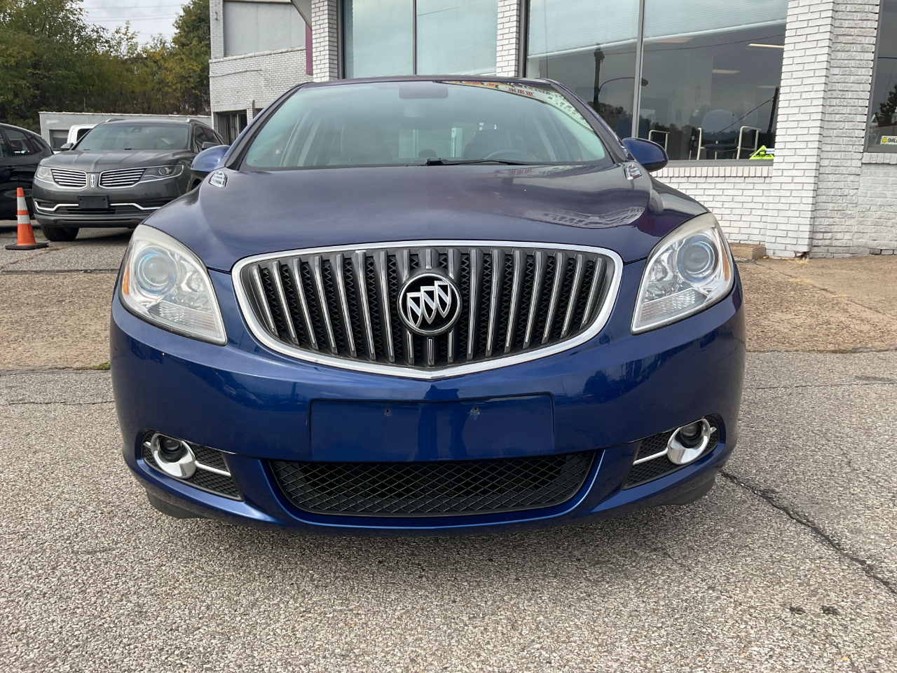 Buick Verano Base 2013 Buick Verano Base 2013
