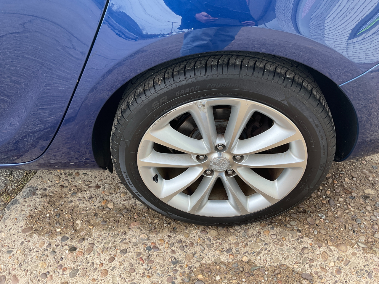 Buick Verano Base 2013 Buick Verano Base 2013