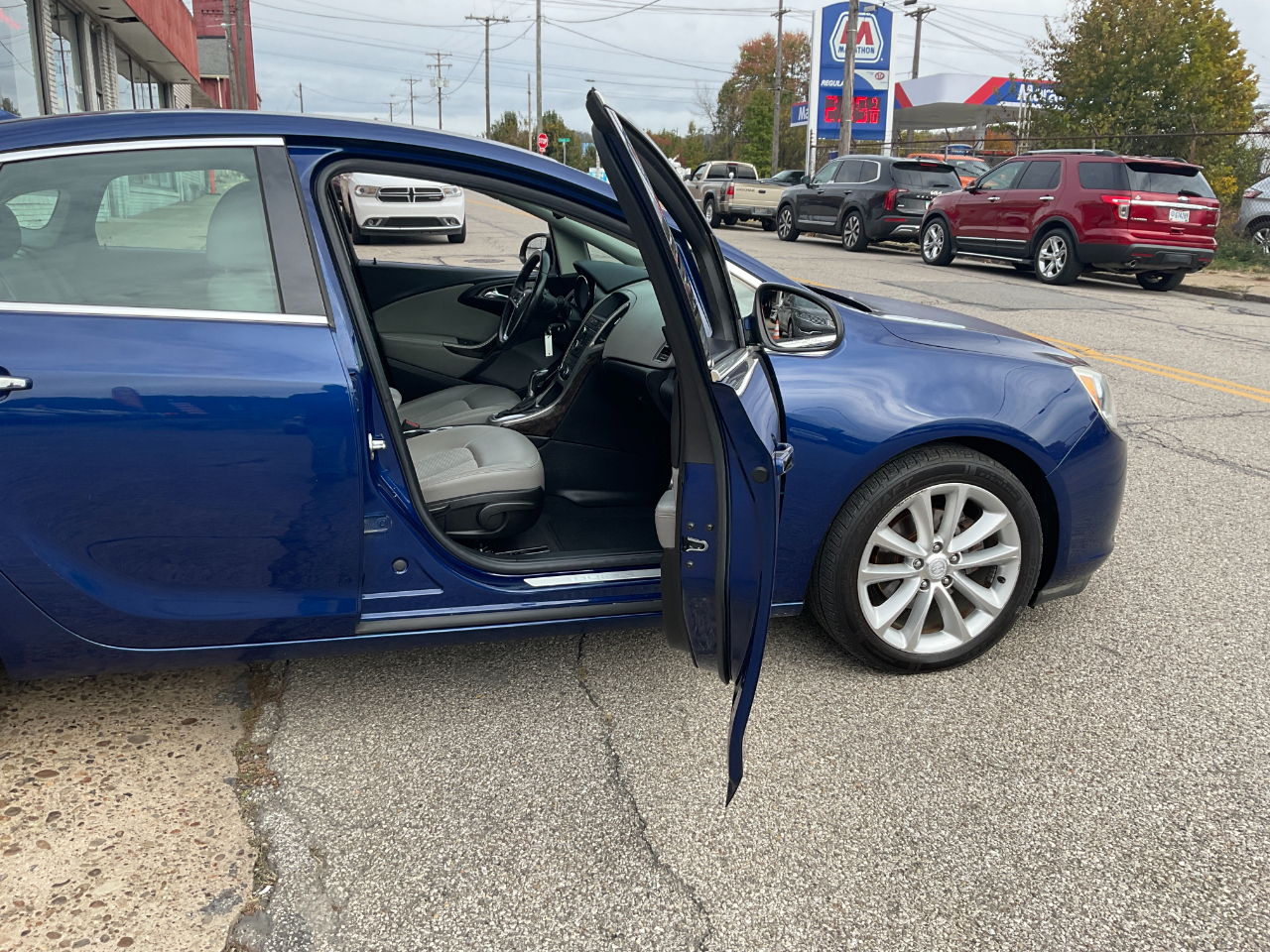 Buick Verano Base 2013 Buick Verano Base 2013