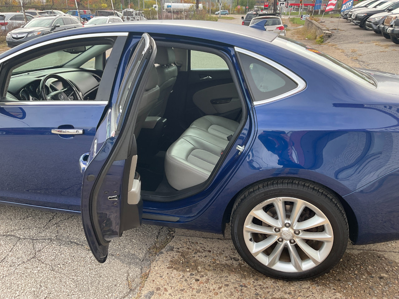 Buick Verano Base 2013 Buick Verano Base 2013