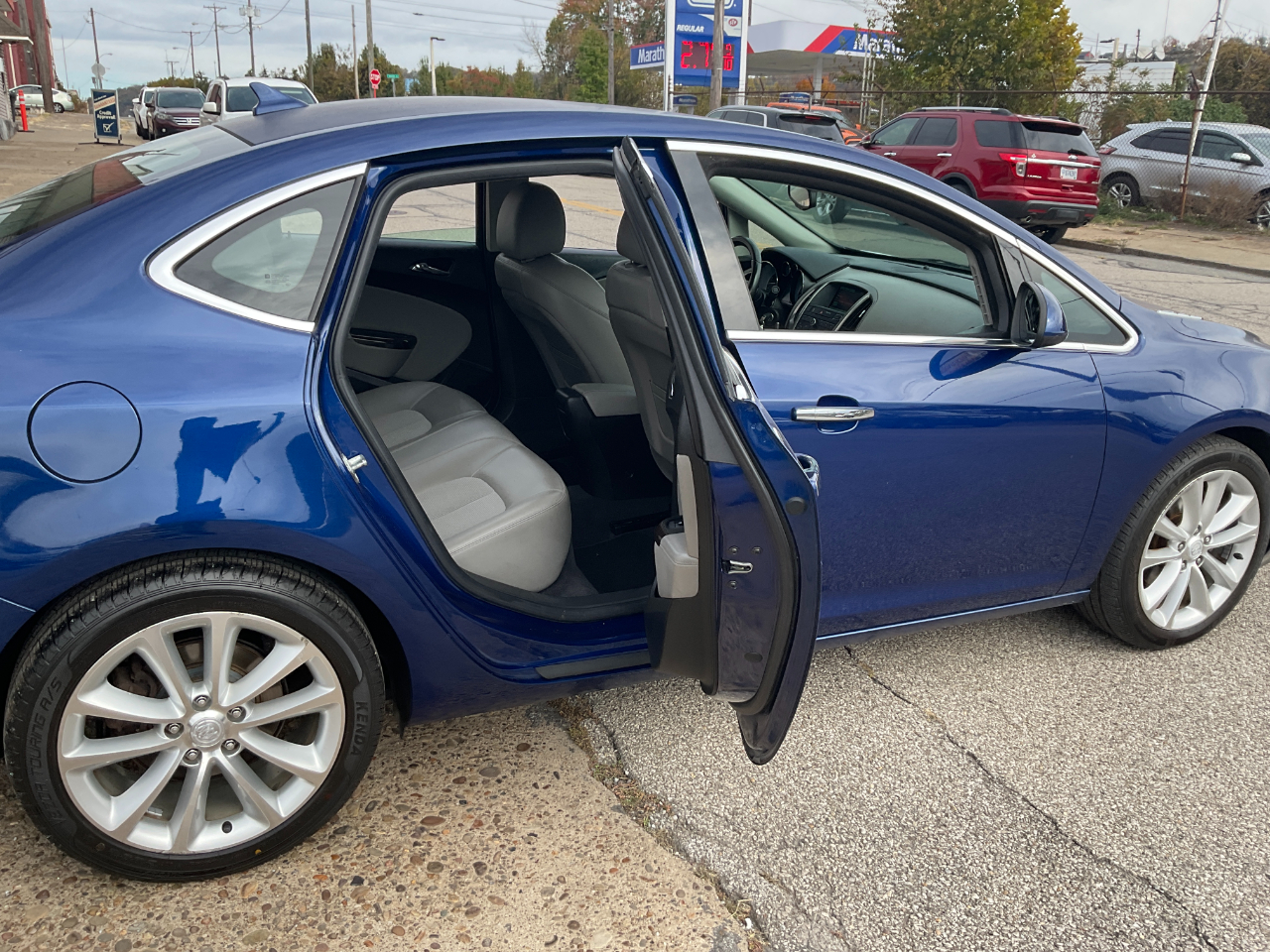 Buick Verano Base 2013 Buick Verano Base 2013