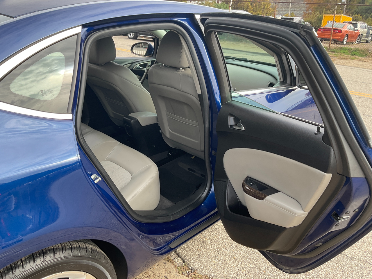 Buick Verano Base 2013 Buick Verano Base 2013