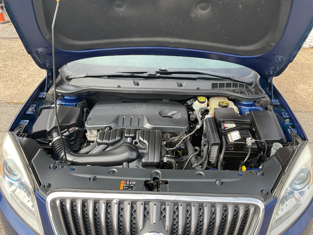 Buick Verano Base 2013 Buick Verano Base 2013