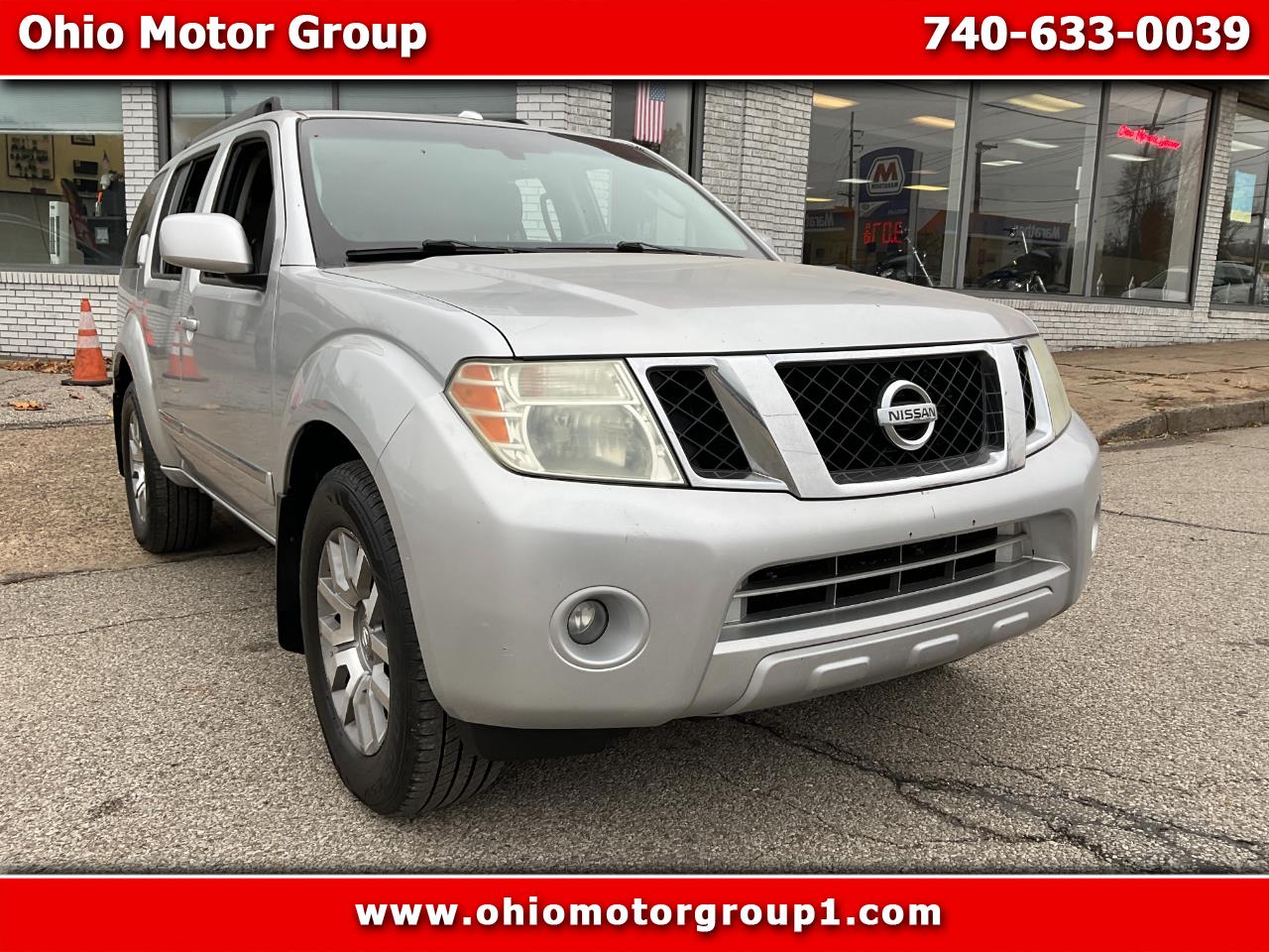 2010 Nissan Pathfinder LE