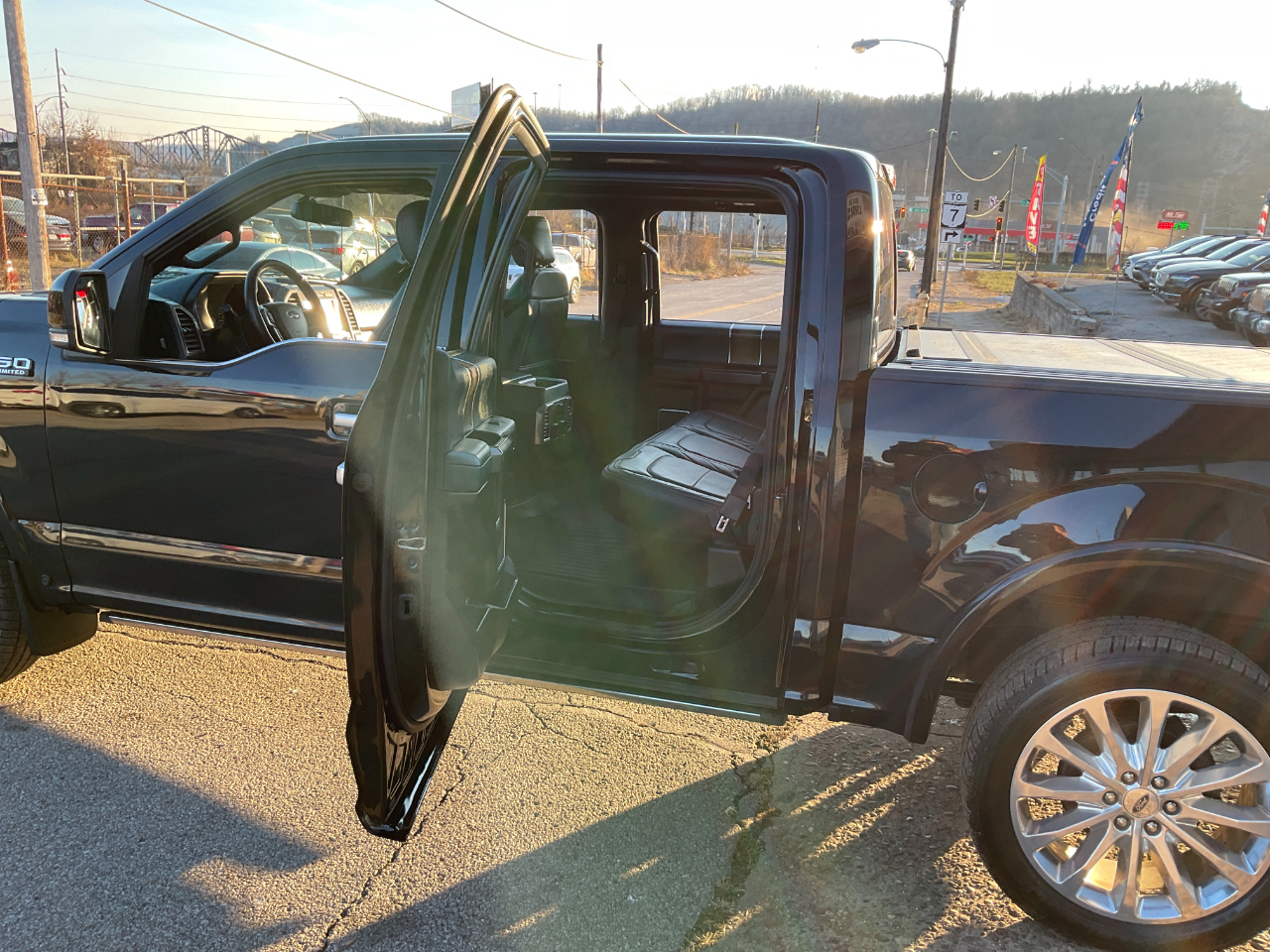 Ford F-150 XLT SuperCrew 5.5-ft. Bed 4WD 2018