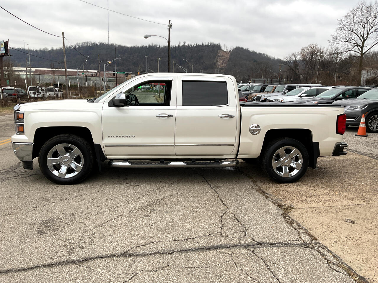 Chevrolet Silverado 1500 LTZ Crew Cab 4WD 2015