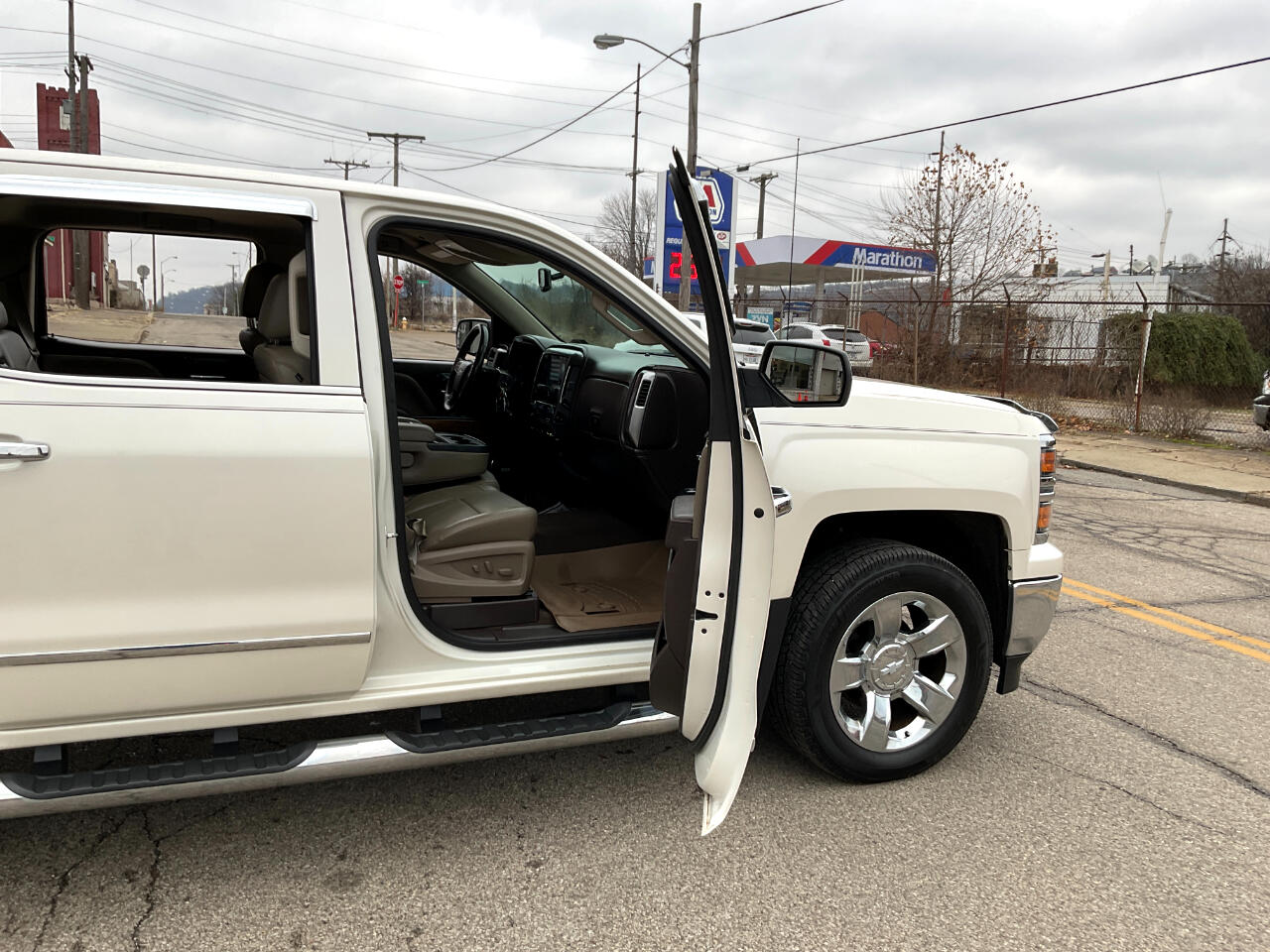 Chevrolet Silverado 1500 LTZ Crew Cab 4WD 2015