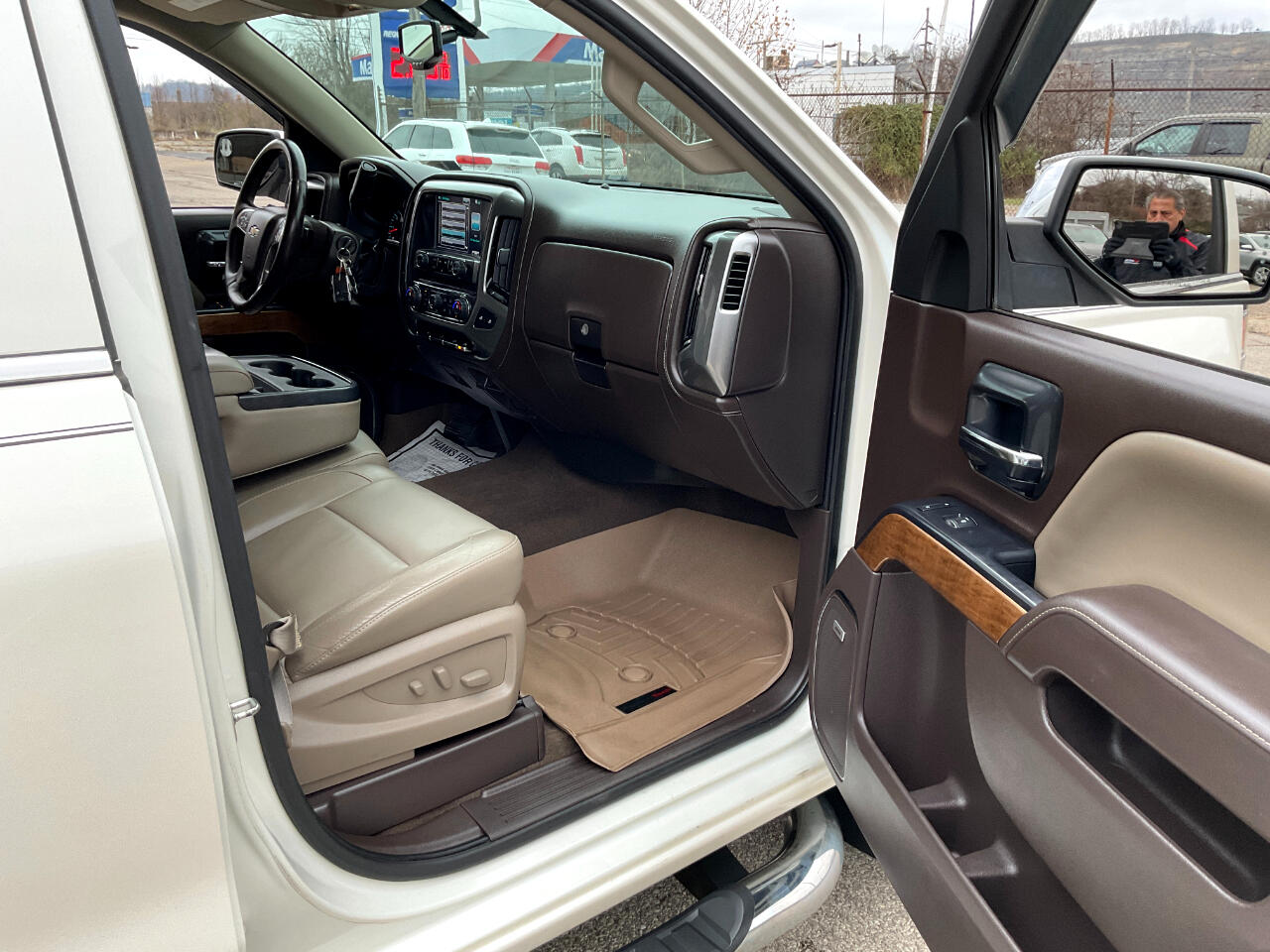 Chevrolet Silverado 1500 LTZ Crew Cab 4WD 2015