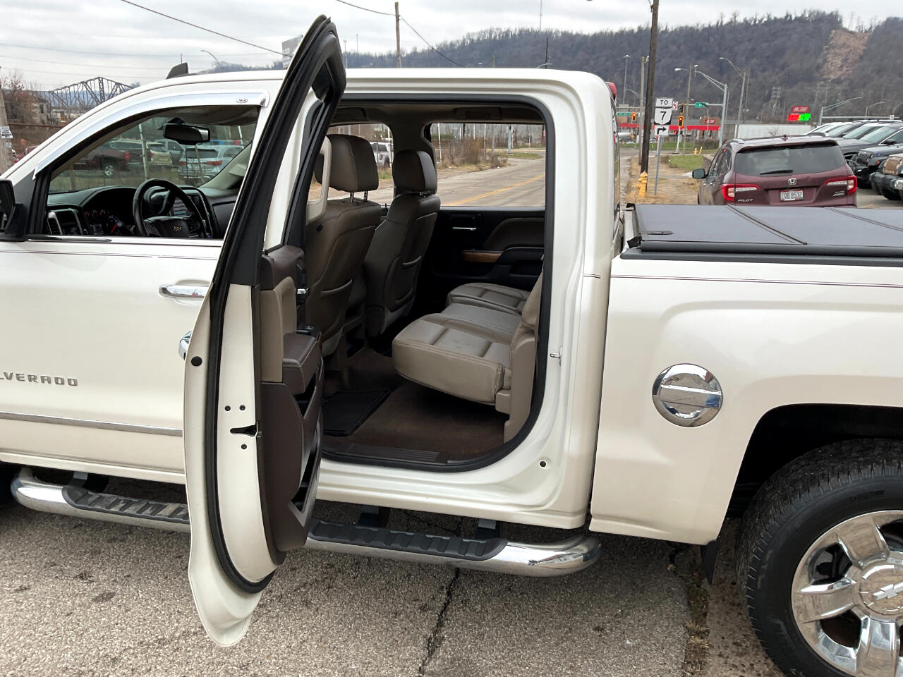 Chevrolet Silverado 1500 LTZ Crew Cab 4WD 2015