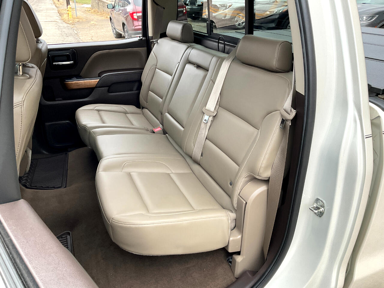 Chevrolet Silverado 1500 LTZ Crew Cab 4WD 2015