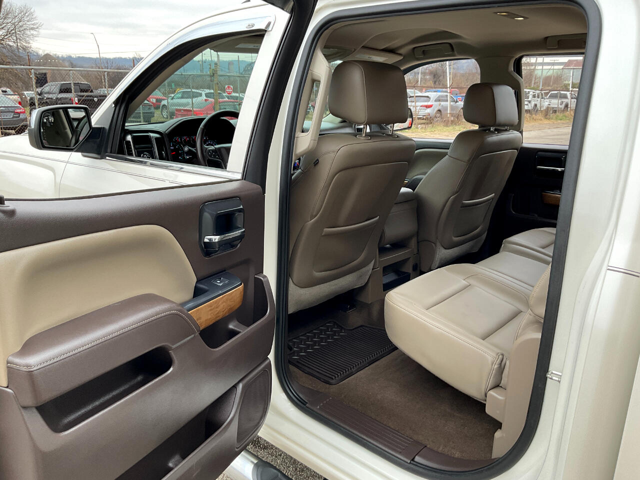 Chevrolet Silverado 1500 LTZ Crew Cab 4WD 2015