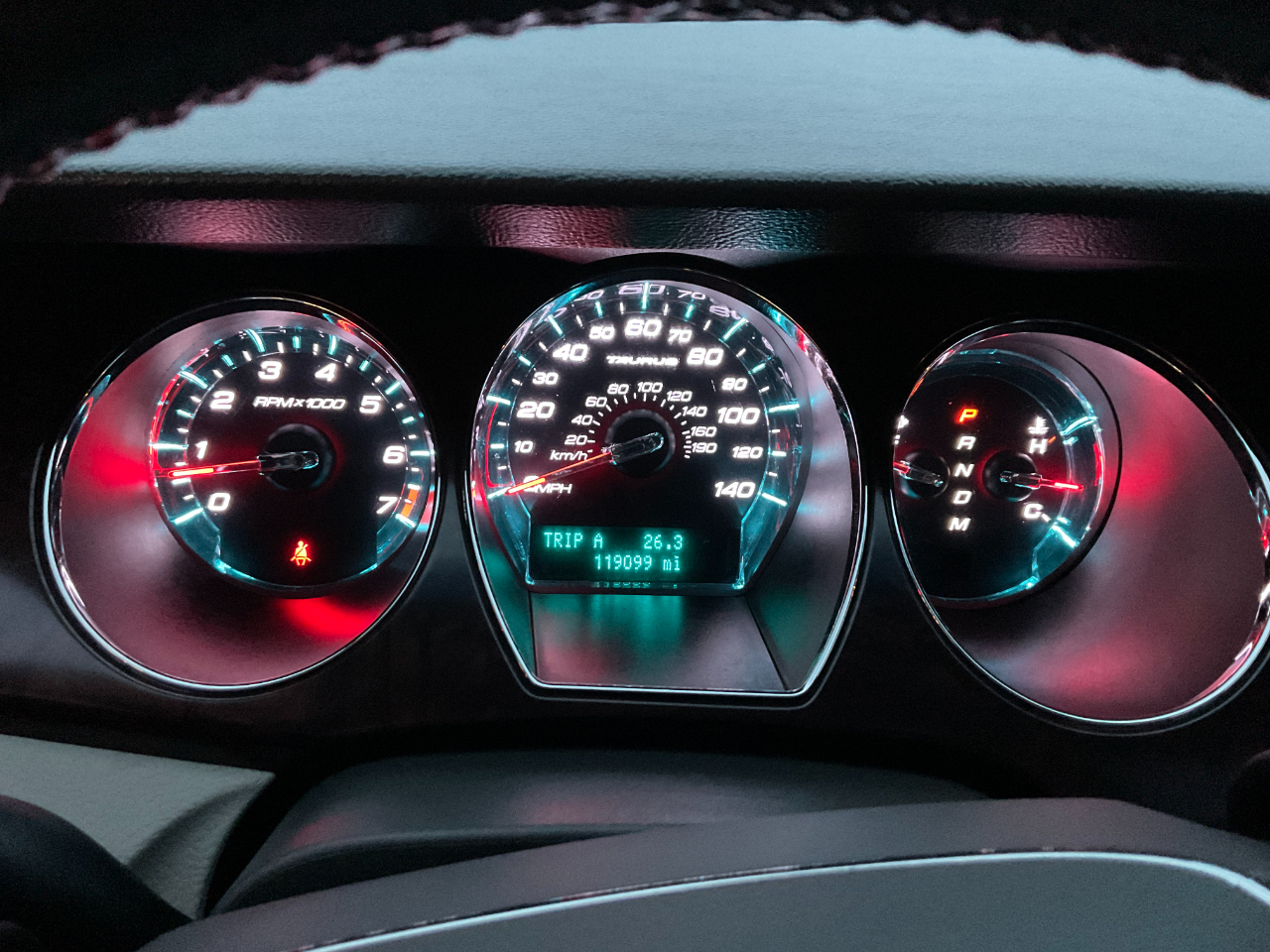 Ford Taurus SEL FWD 2012