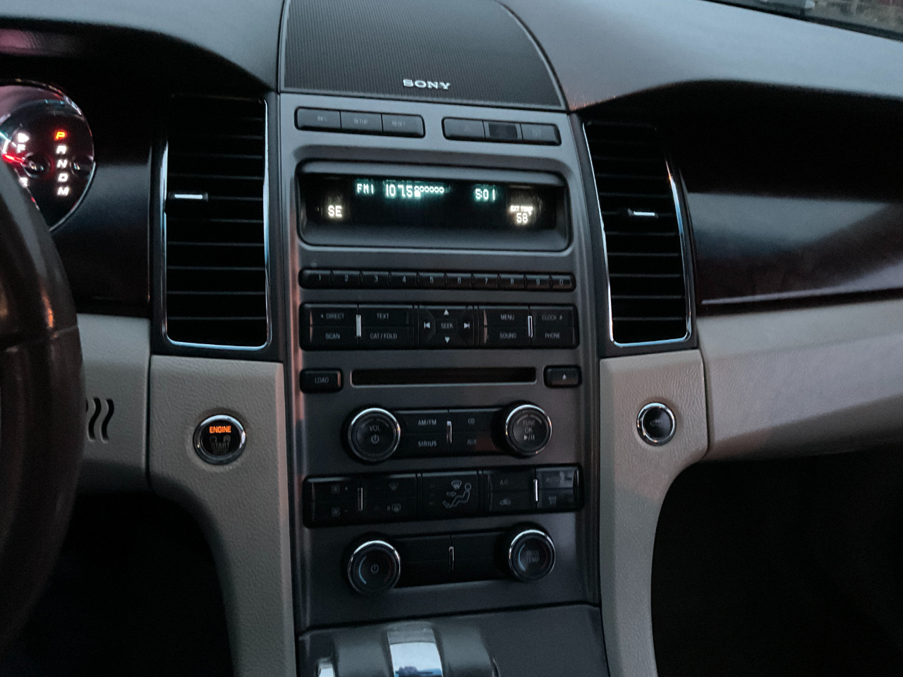 Ford Taurus SEL FWD 2012