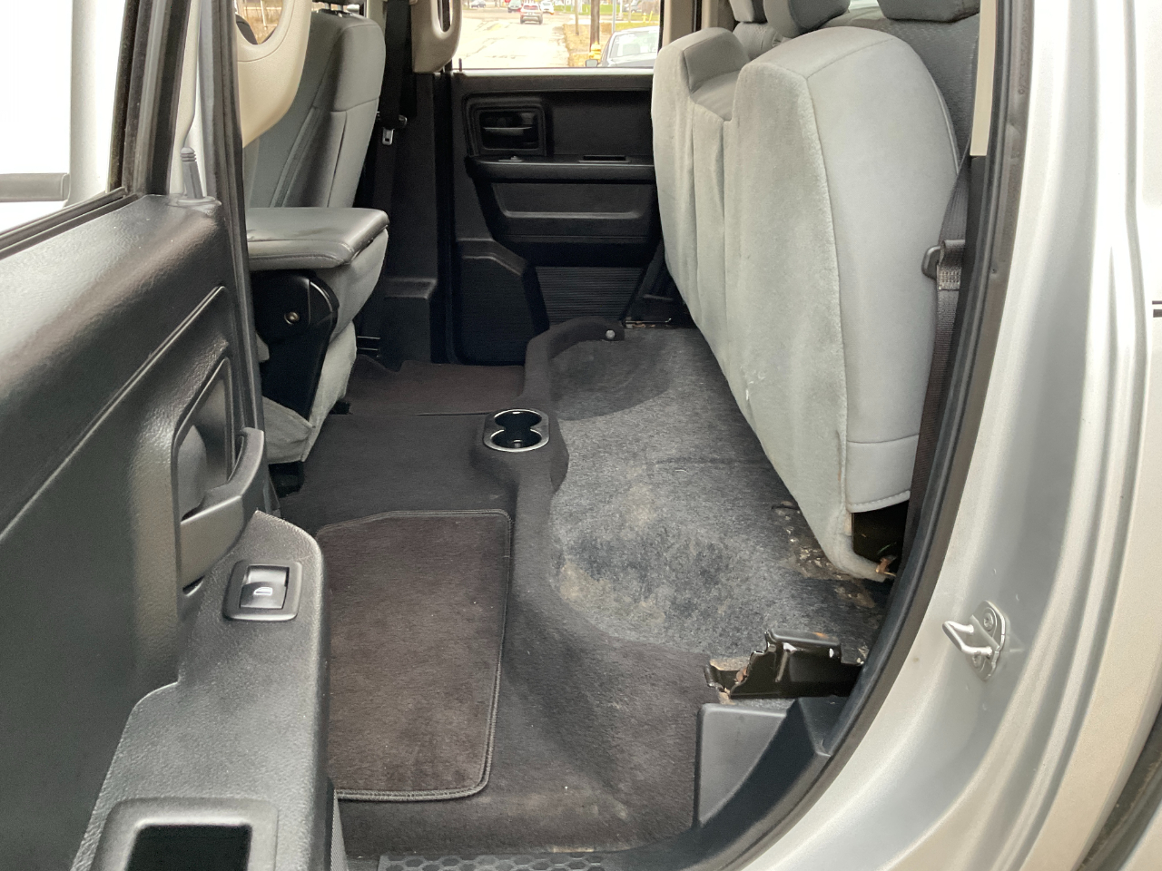 RAM 1500 Tradesman Quad Cab 4WD 2014