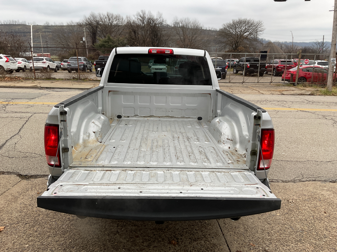 RAM 1500 Tradesman Quad Cab 4WD 2014