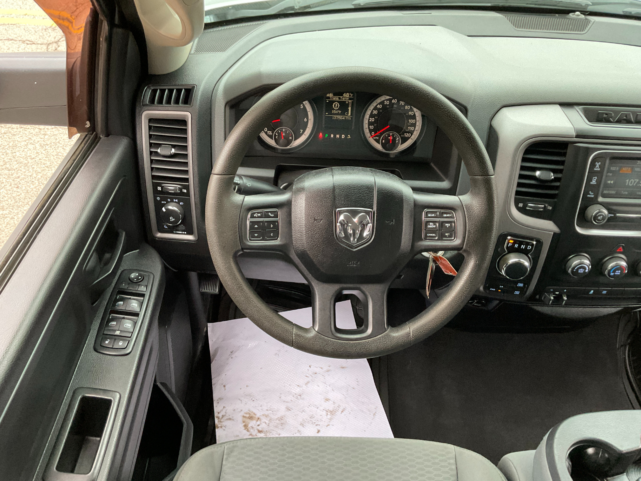 RAM 1500 Tradesman Quad Cab 4WD 2014