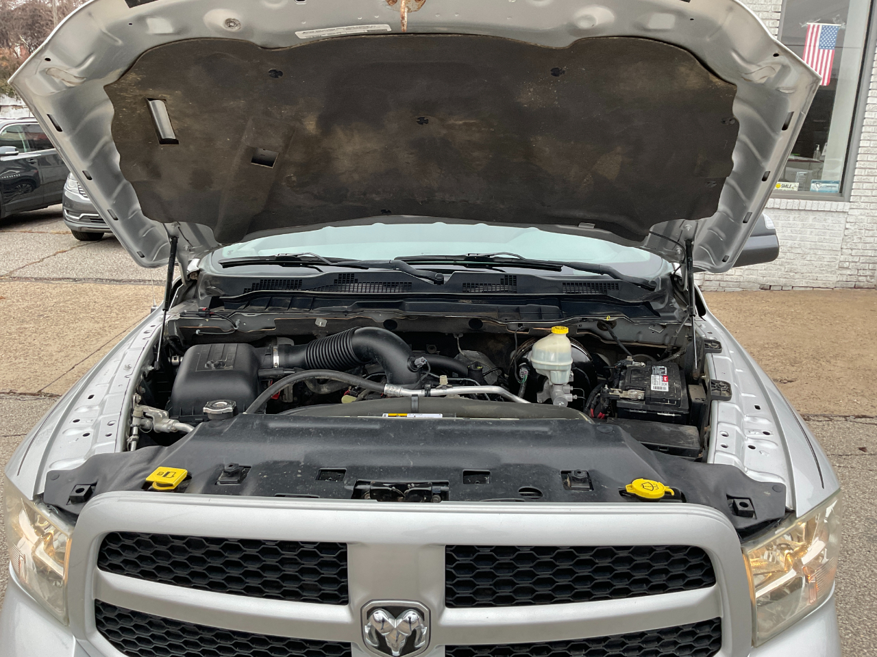 RAM 1500 Tradesman Quad Cab 4WD 2014