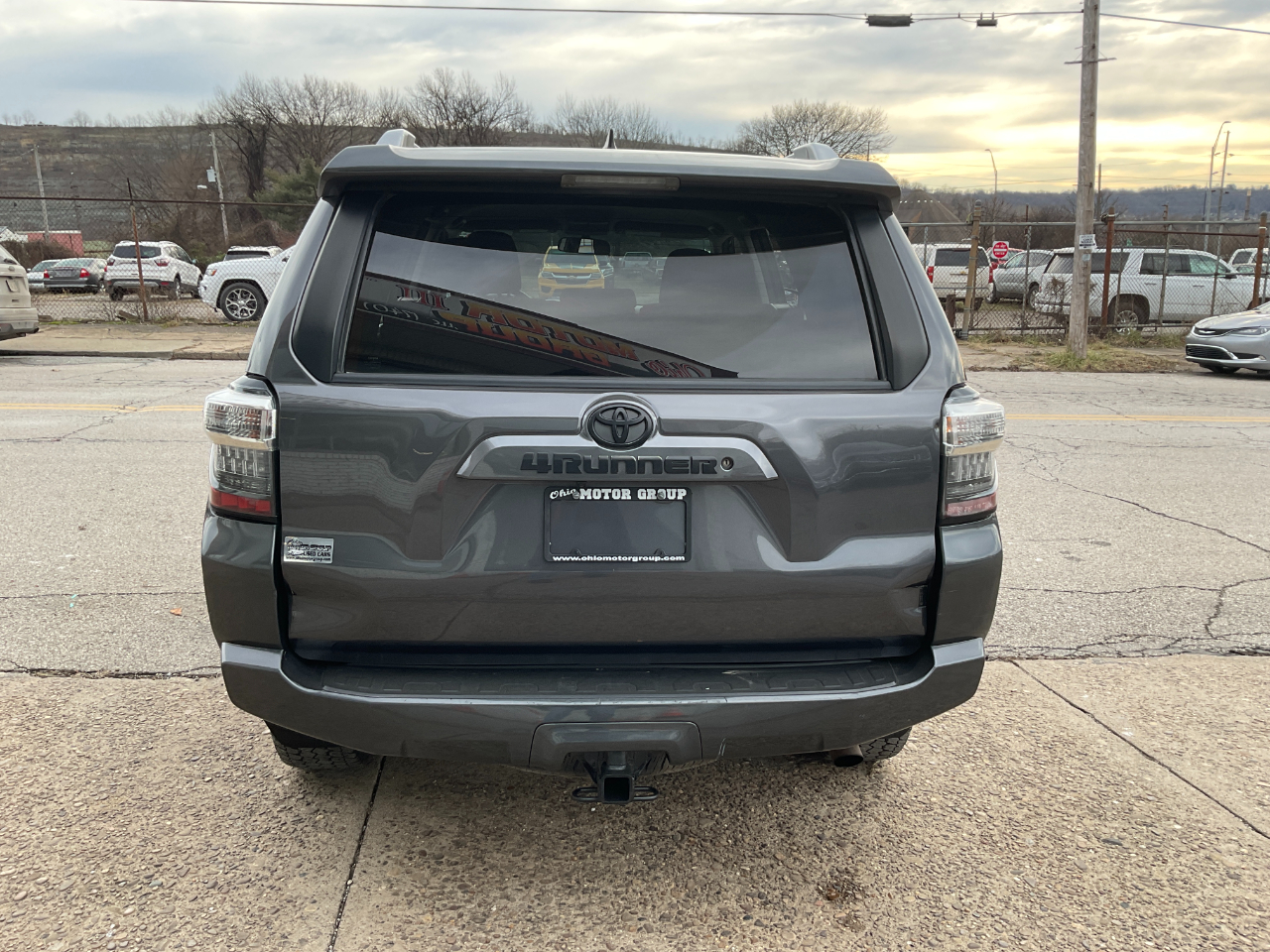 Toyota 4Runner SR5 4WD 2016