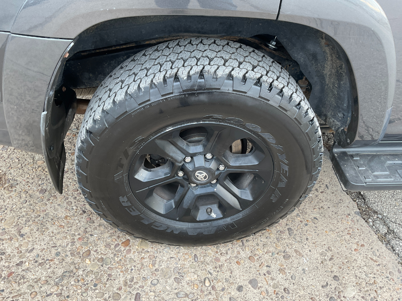 Toyota 4Runner SR5 4WD 2016