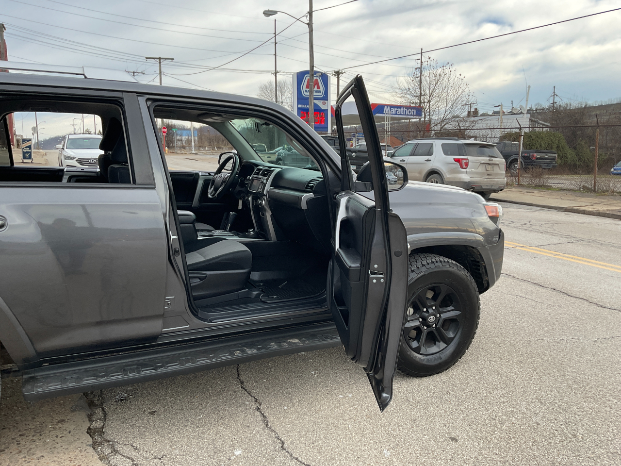 Toyota 4Runner SR5 4WD 2016