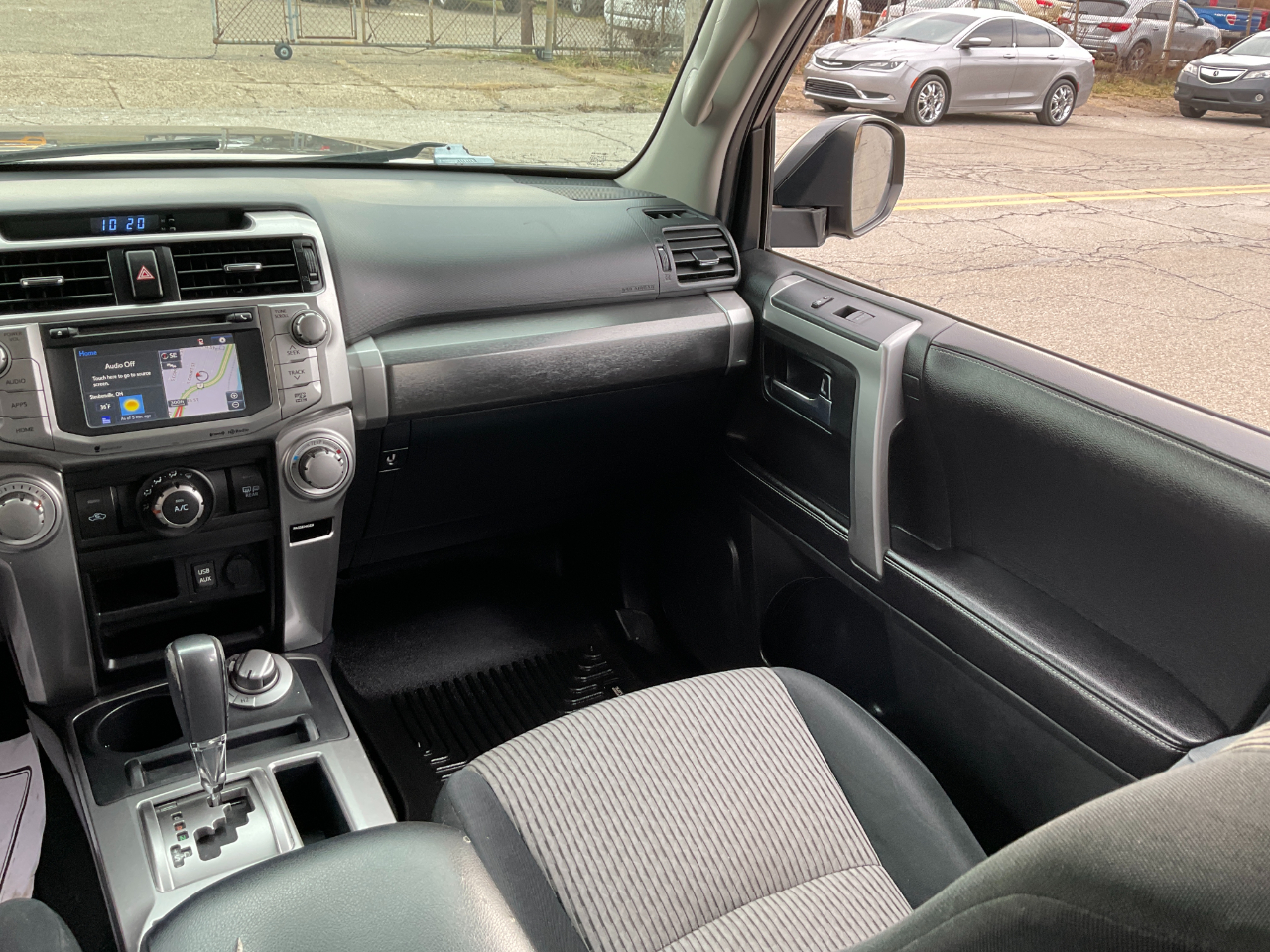 Toyota 4Runner SR5 4WD 2016