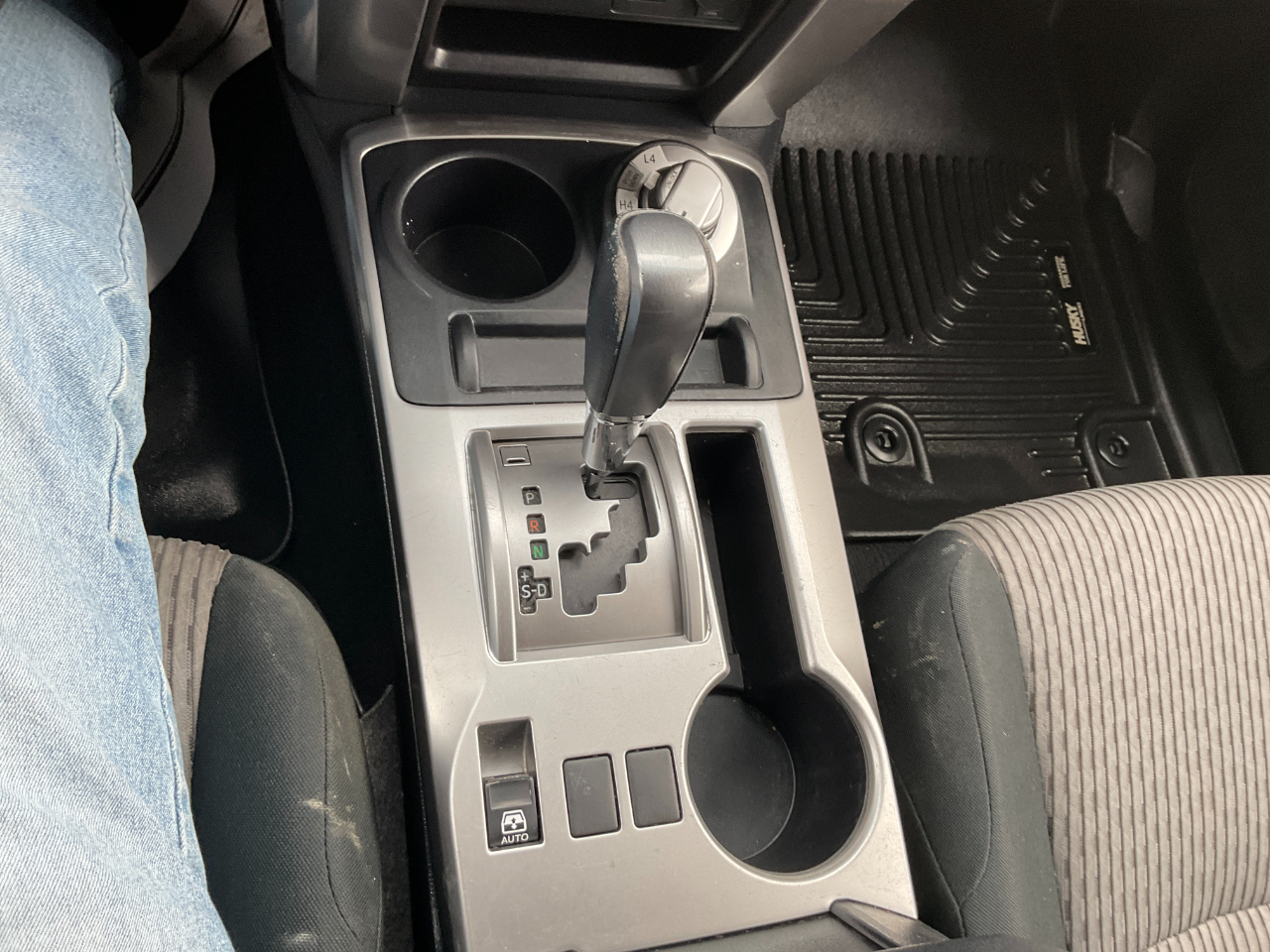 Toyota 4Runner SR5 4WD 2016