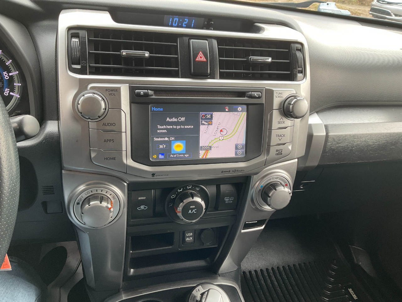 Toyota 4Runner SR5 4WD 2016