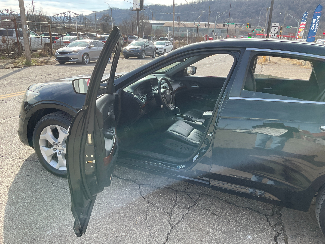 Honda Accord Crosstour EX-L 4WD 5-Spd AT w/Nav 2011