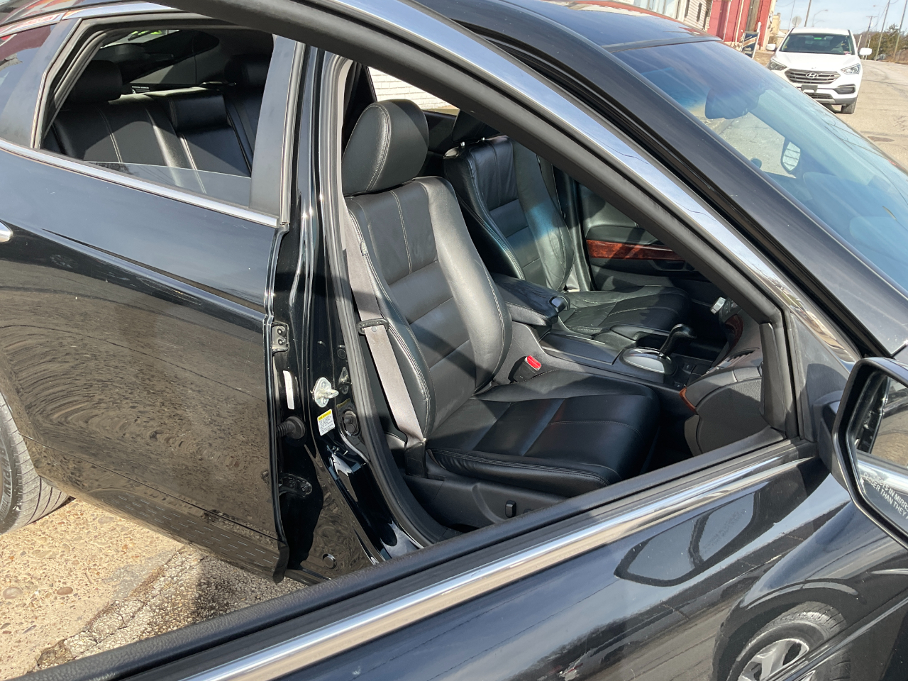 Honda Accord Crosstour EX-L 4WD 5-Spd AT w/Nav 2011