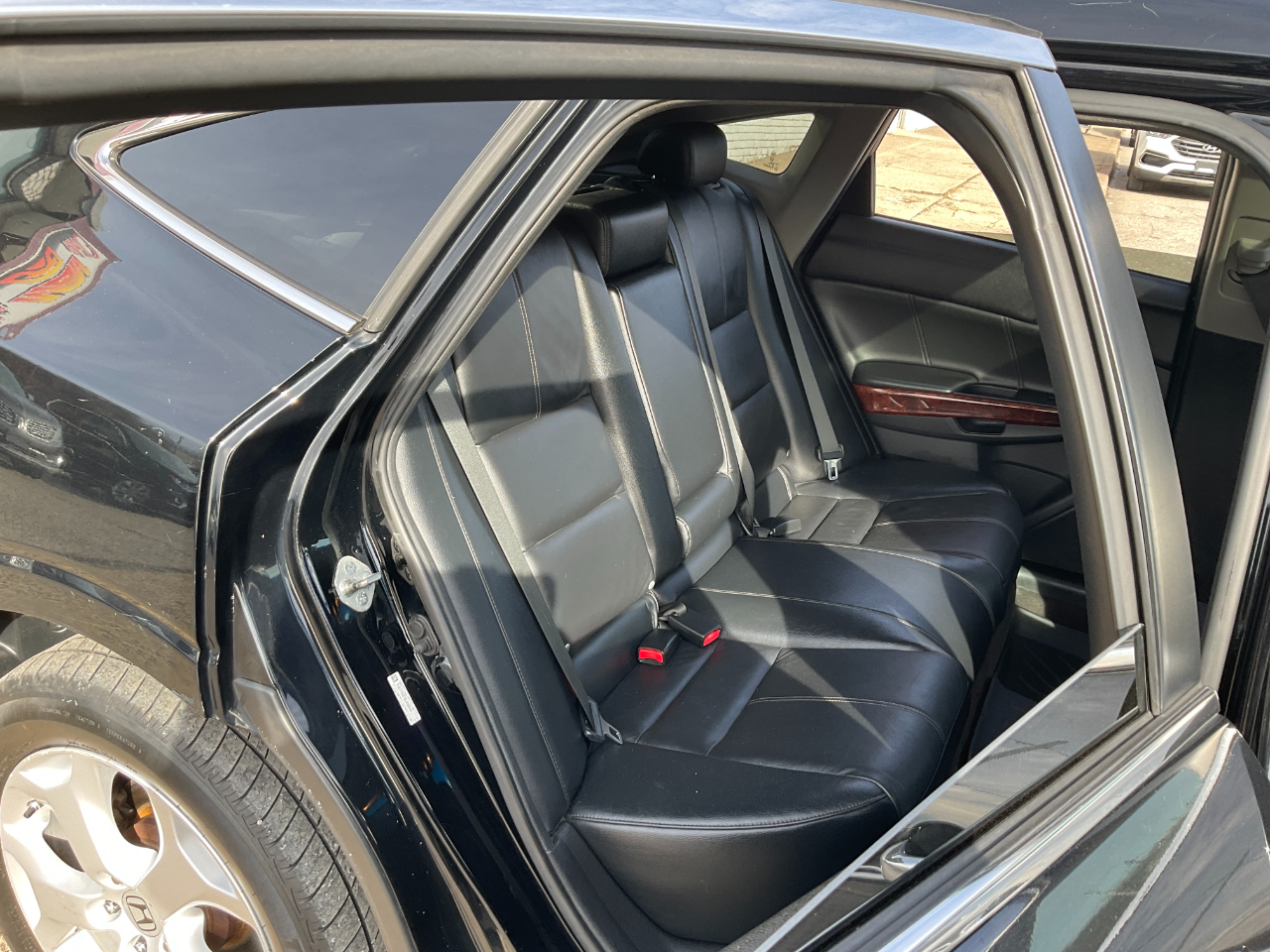 Honda Accord Crosstour EX-L 4WD 5-Spd AT w/Nav 2011